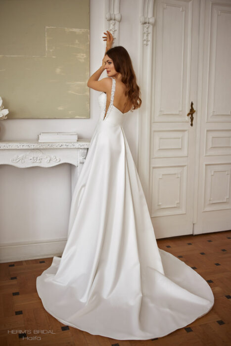 Divina Suknie ślubne 2024 - Herms Graziano suknia ślubna Haifa divina bridal